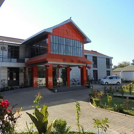 Golden Chopsticks Hotel Λίβινγκστον Εξωτερικό φωτογραφία