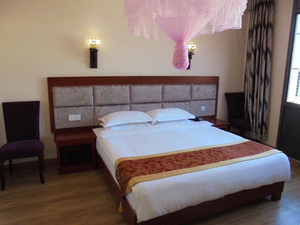 Golden Chopsticks Hotel Λίβινγκστον Εξωτερικό φωτογραφία